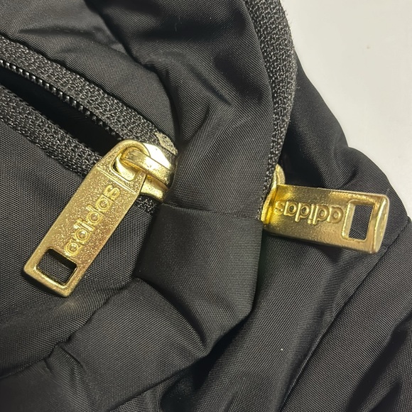 adidas 🤍🖤 Belt bag / fanny pack - Picture 3 of 10